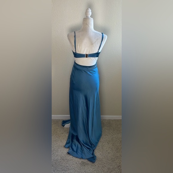 SHOWPO - PRECIOUS MAXI DRESS - PLUNGE CUT OUT DOUBLE SPLIT DRESS IN STEEL BLUE - Picture 9 of 12